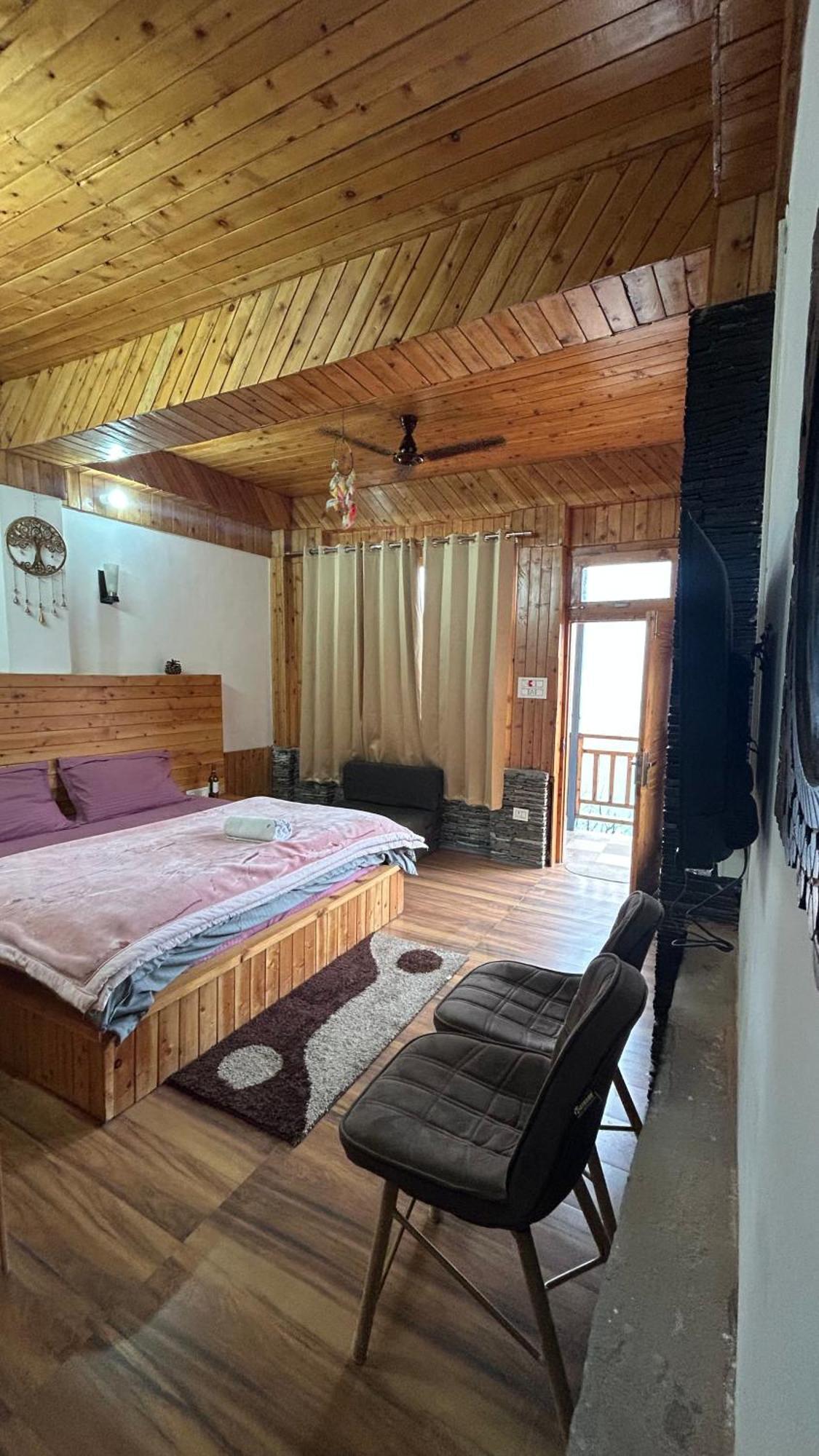 The Himalayan Sukoon Villa Near Jibhi Banjār エクステリア 写真