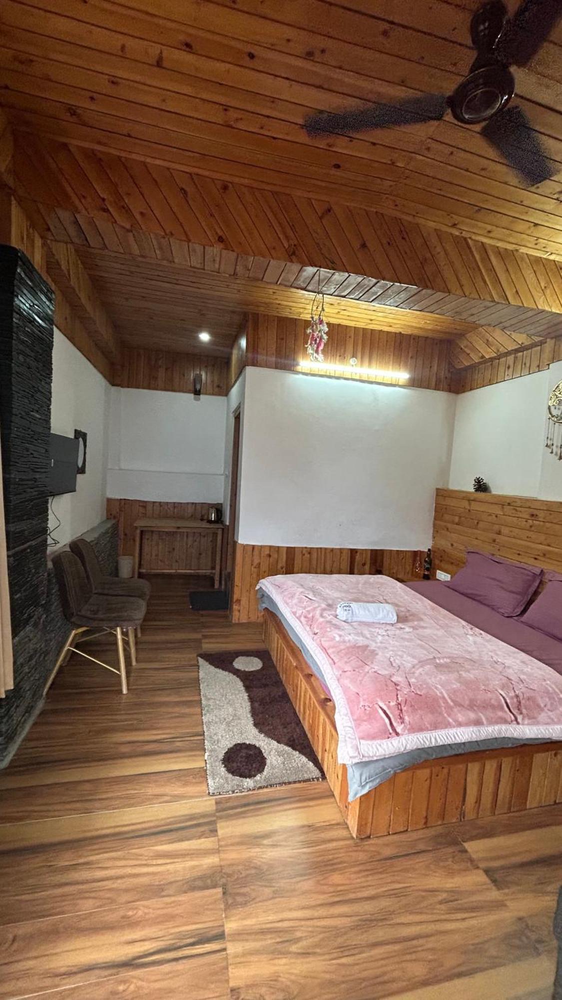 The Himalayan Sukoon Villa Near Jibhi Banjār エクステリア 写真